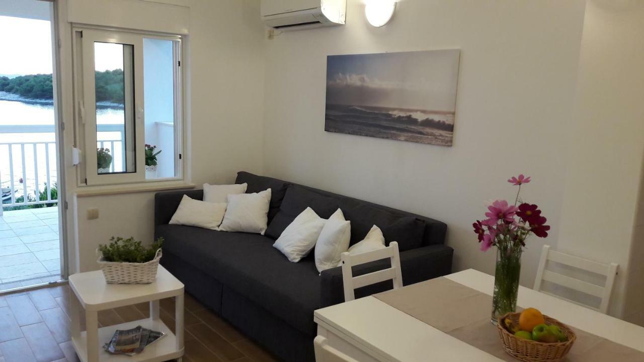 Apartman S Pogledom Zdrelac Exterior photo